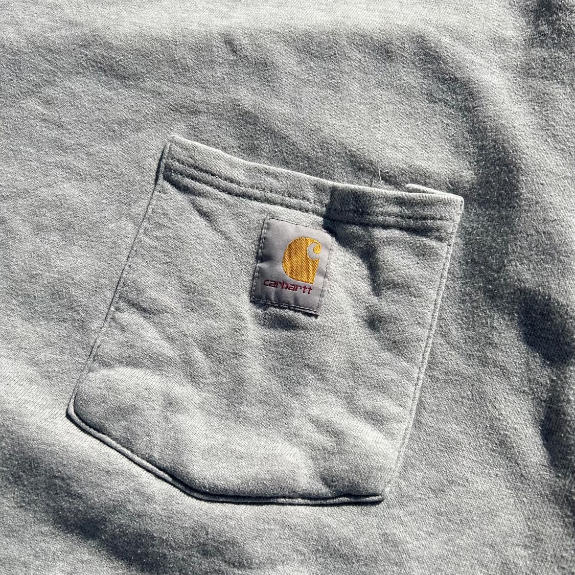 칼하트 원포켓 그레이 맨투맨 상품이미지4