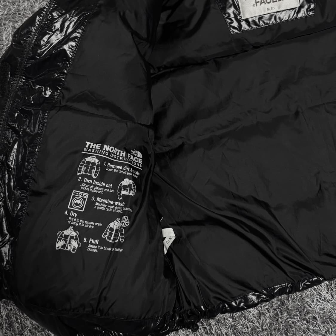 (W) 노페 노스페이스 화이트 라벨 글로시 디테처블 다운 자켓 블랙 상품이미지6