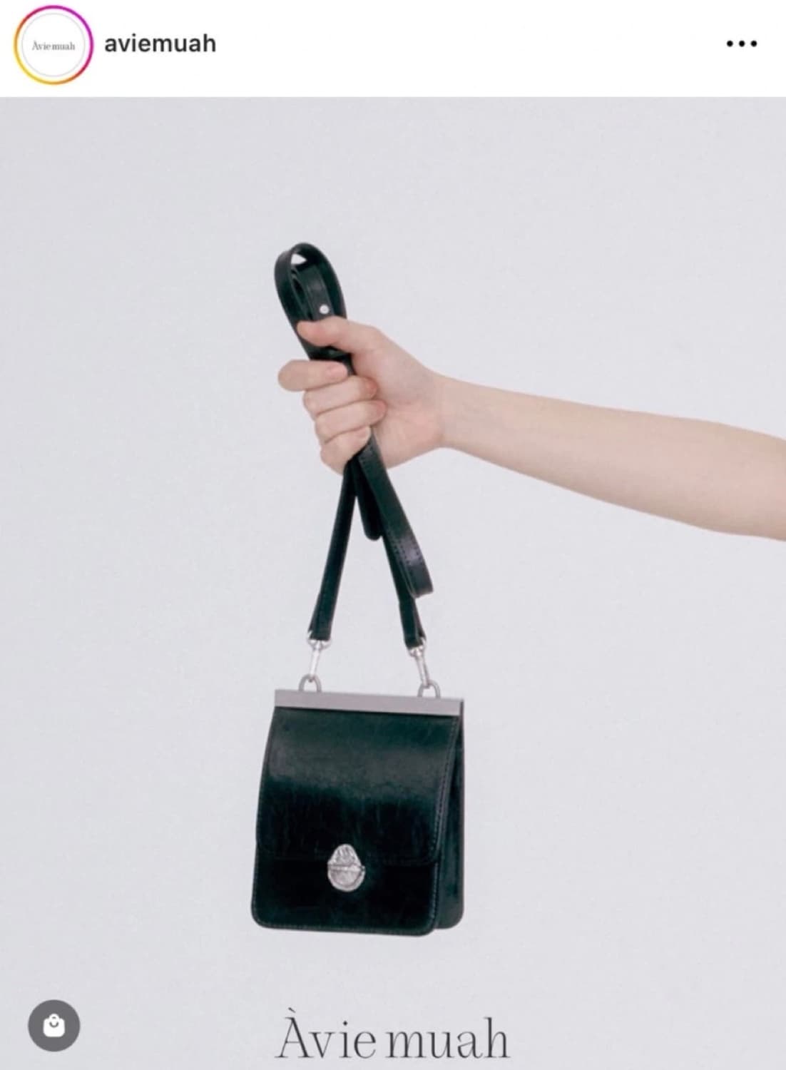 아비에무아 스퀘어 심볼백  상품이미지1