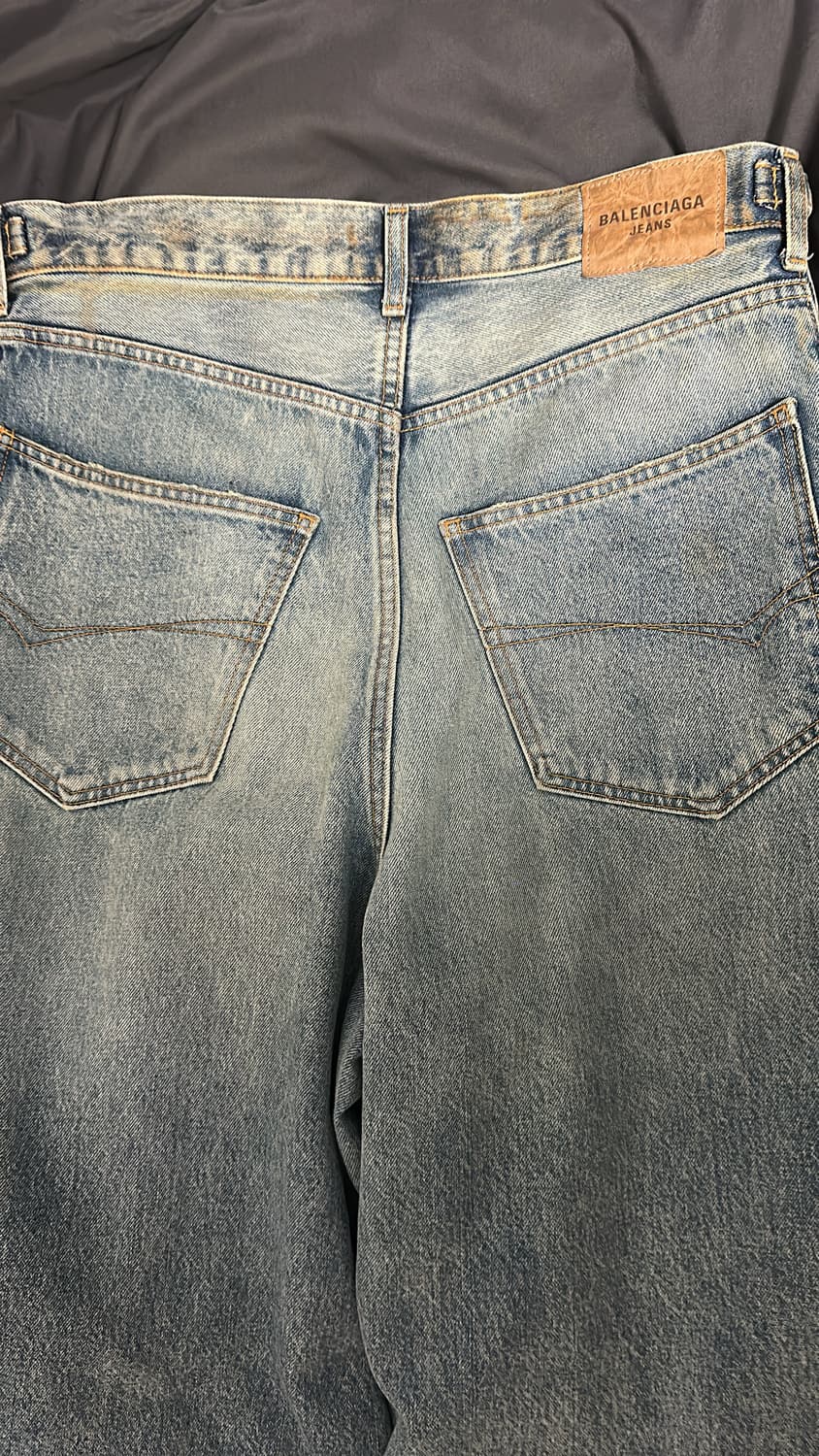 발렌시아가 디스트로이드 슈퍼 라지 배기 팬츠 블루 XS 상품이미지5