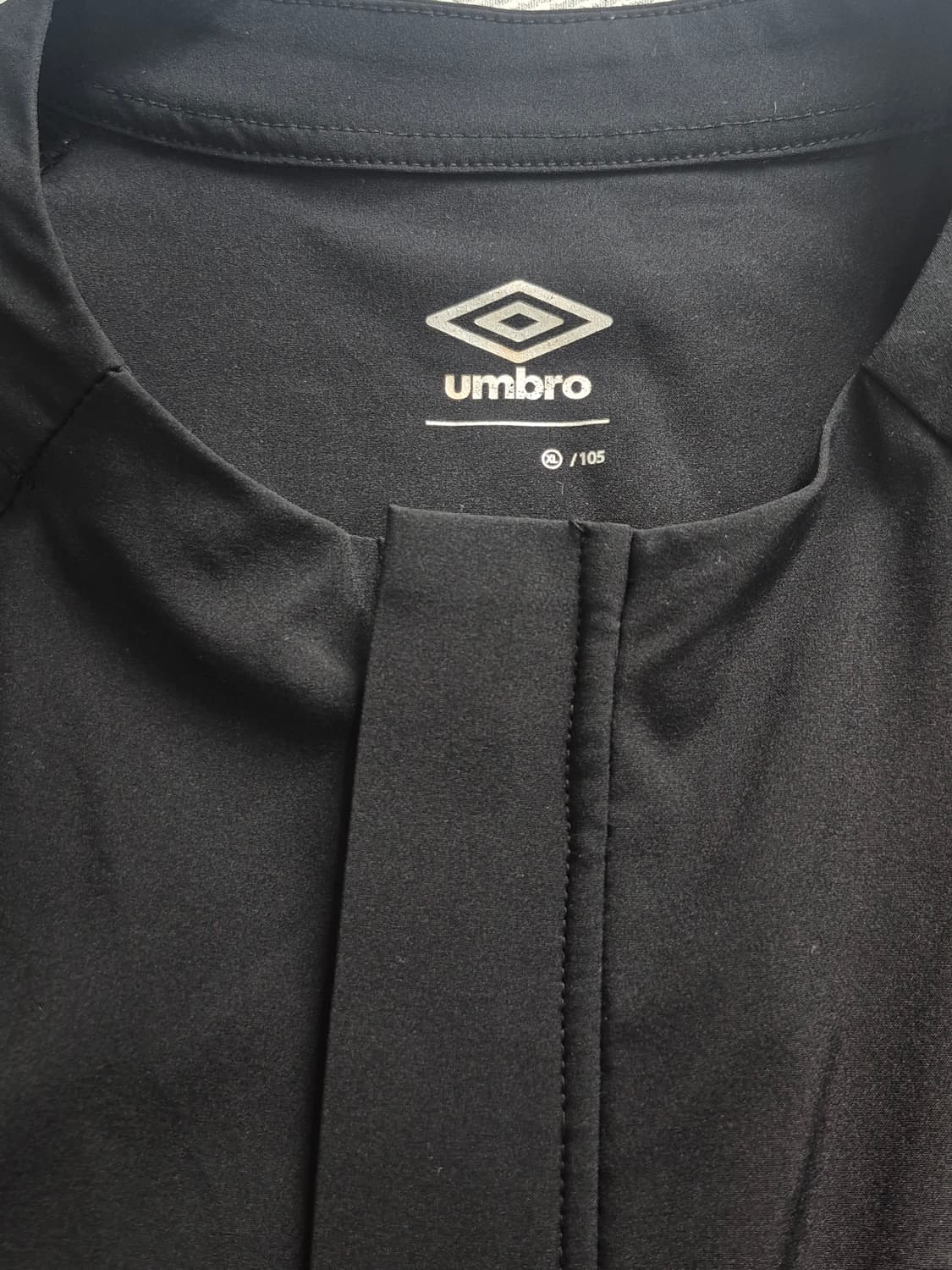 엄브로 경량 바람막이 집업 트랙 자켓 남성 105사이즈 상품이미지4