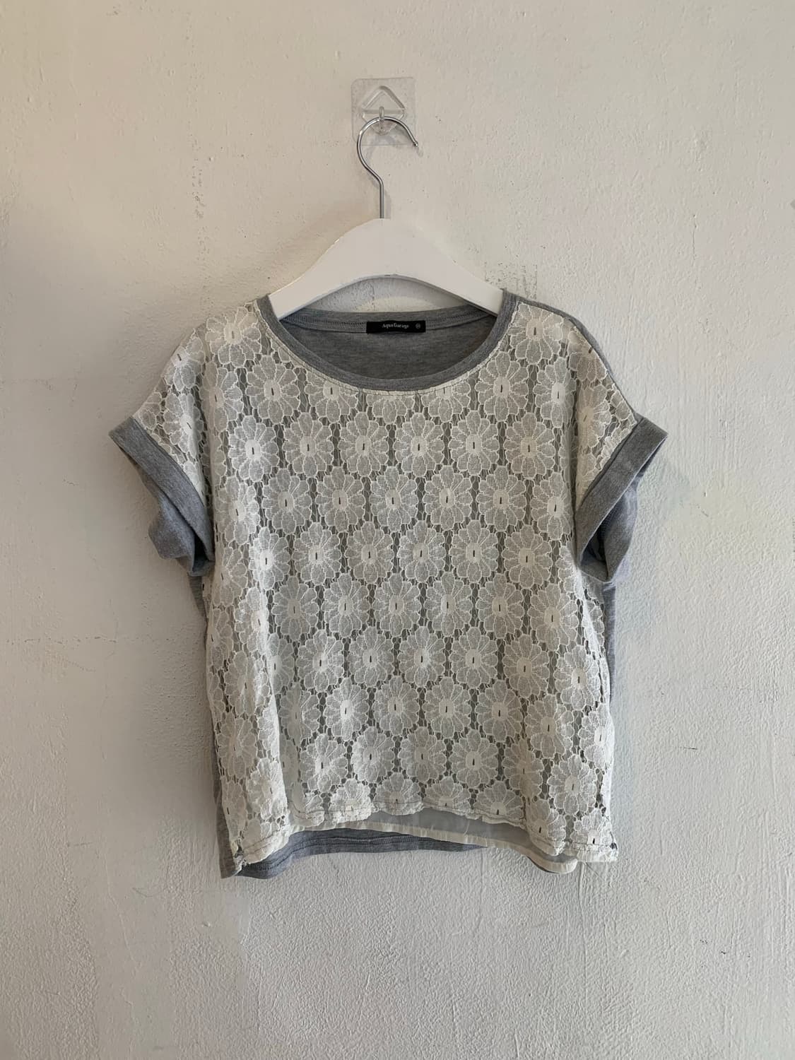 Grey roll up flower half t 상품이미지1