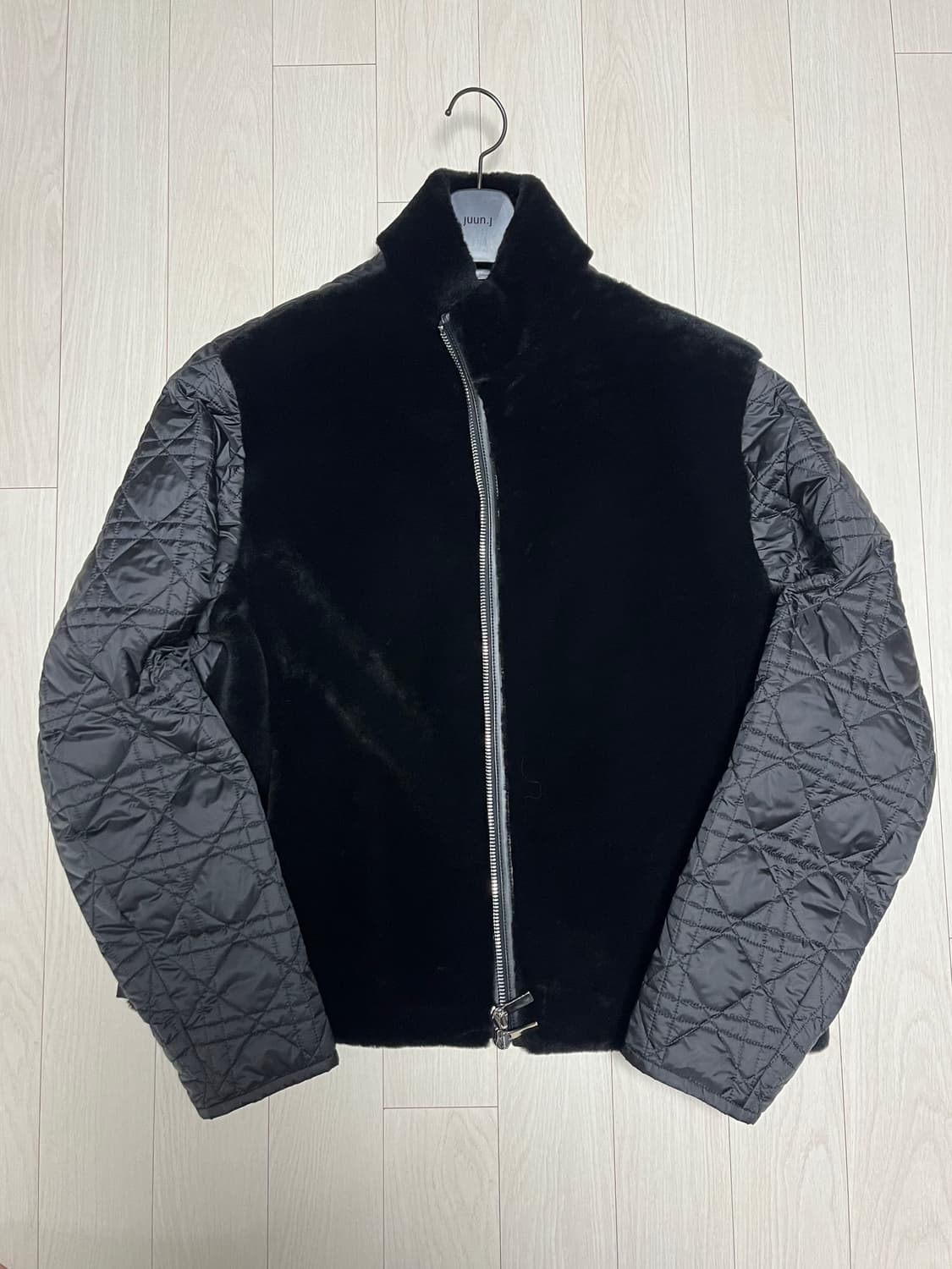 디올 까나쥬 시어링 경량패딩 상품이미지1