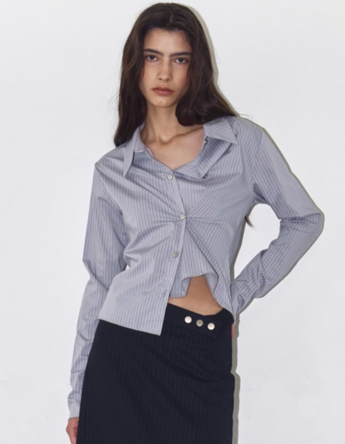폴리수엠 pinstripe ruched shirt 상품이미지1