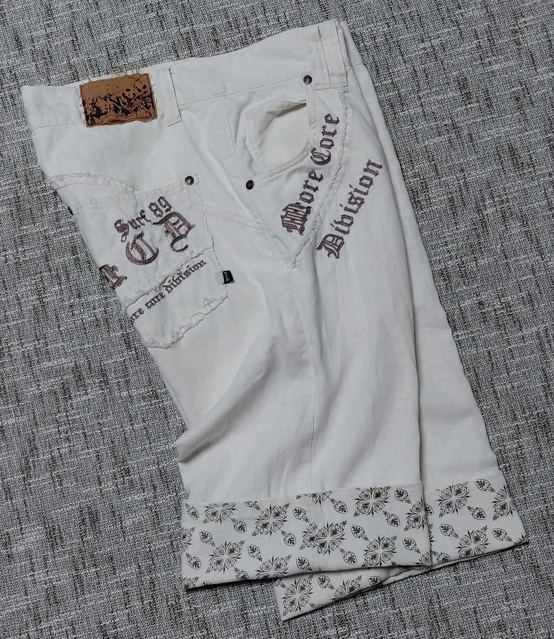 [L] MCD 고딕 자수 린넨 혼방 빈티지 크롭 팬츠 상품이미지1