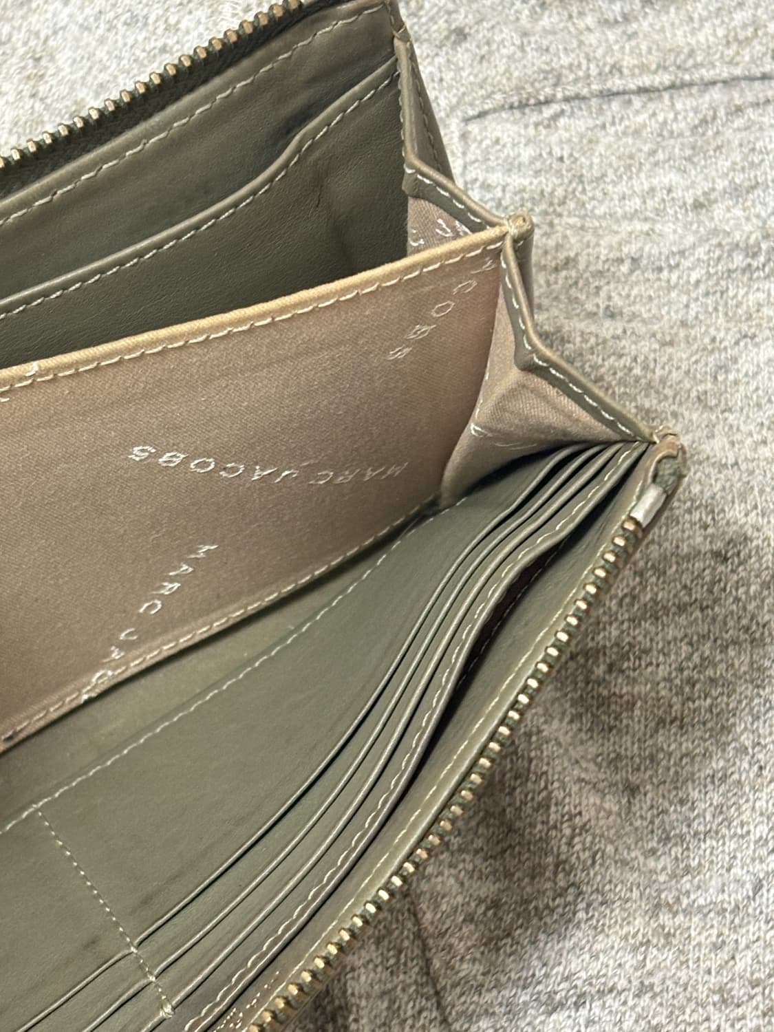 00s 마크제이콥스 y2k 클러치 투포켓 가죽 장지갑 상품이미지8