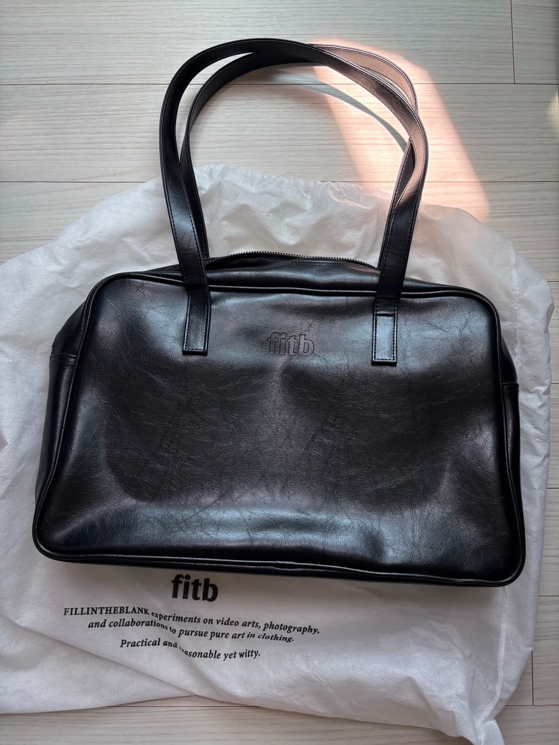 필인더블랭크 가방 Trapezoid Shoulder bag crack b 상품이미지1
