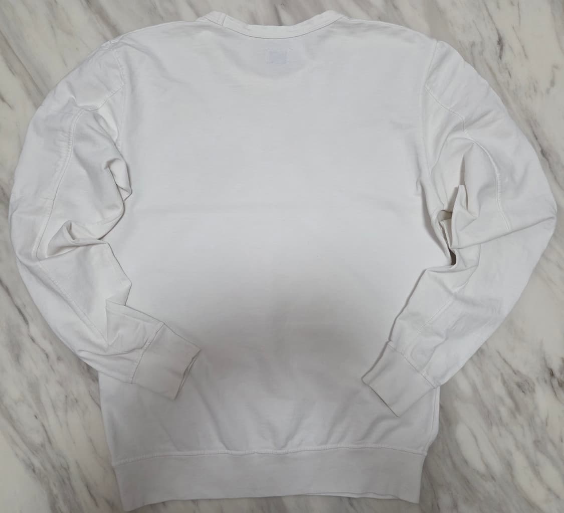 씨피컴퍼니 렌즈 맨투맨 상품이미지2