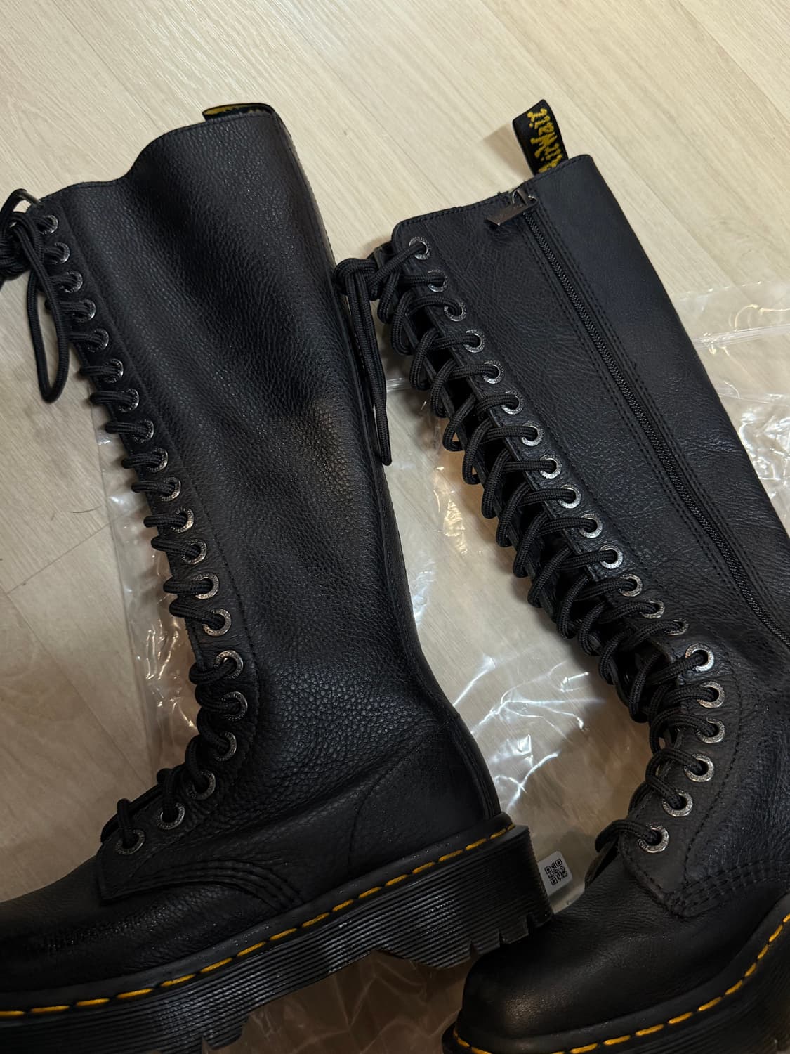 닥터마틴 1B60 BEX 부츠 사이즈 220 상품이미지2