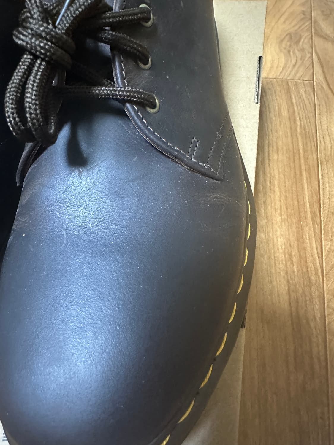 새상품) 닥터마틴 3홀 1461 빈티지브라운 260사이즈 팝니다. 상품이미지3