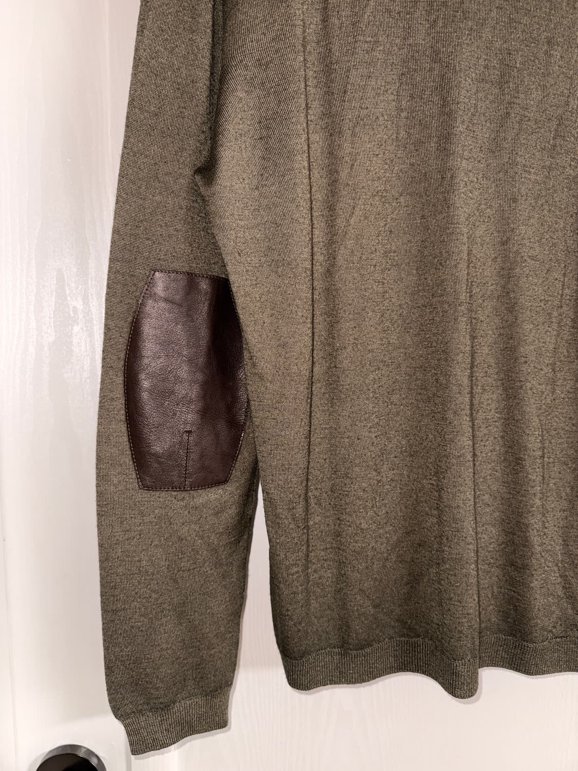 Leather Patch Sweater 상품이미지5