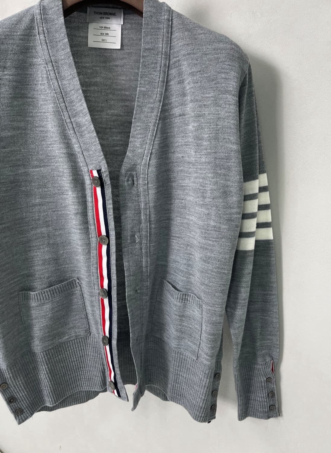 새상품 톰브라운 4선 가디건 상품이미지4