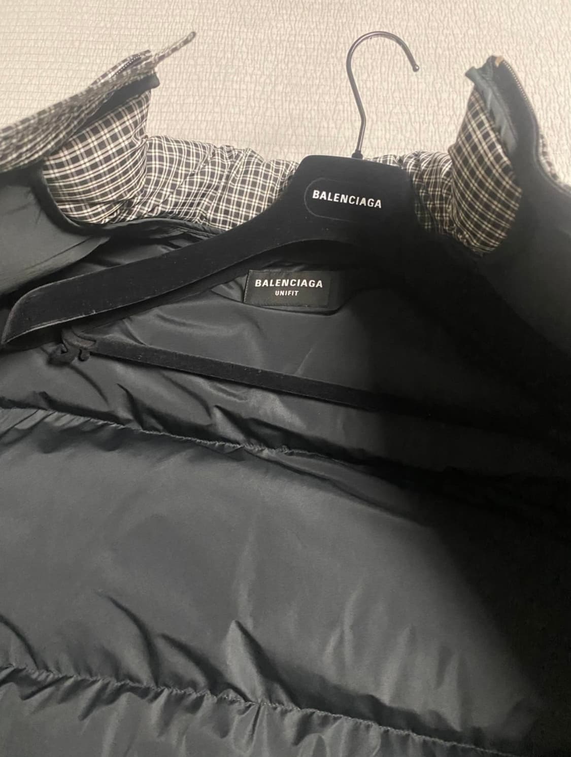 발렌시아가 b스포티 한정판 패딩 상품이미지3