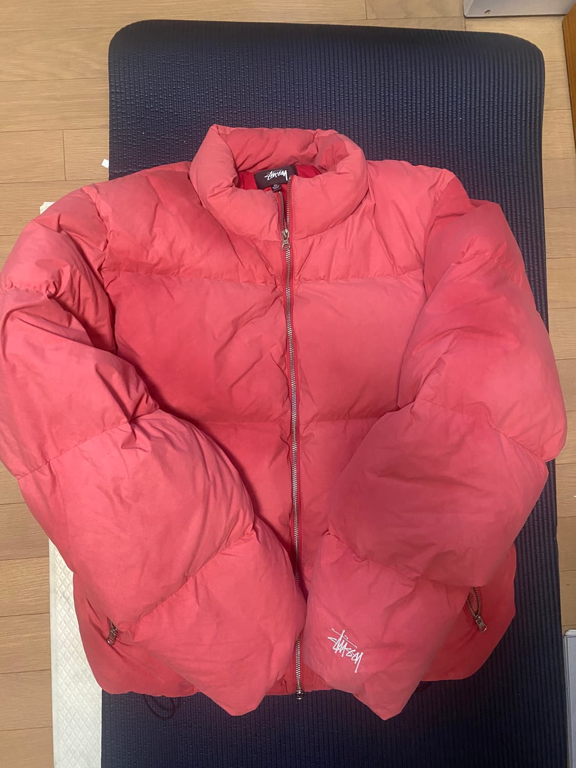 스투시패딩 나일론푸퍼패딩 xl 판매합니다. 교환가능 상품이미지1