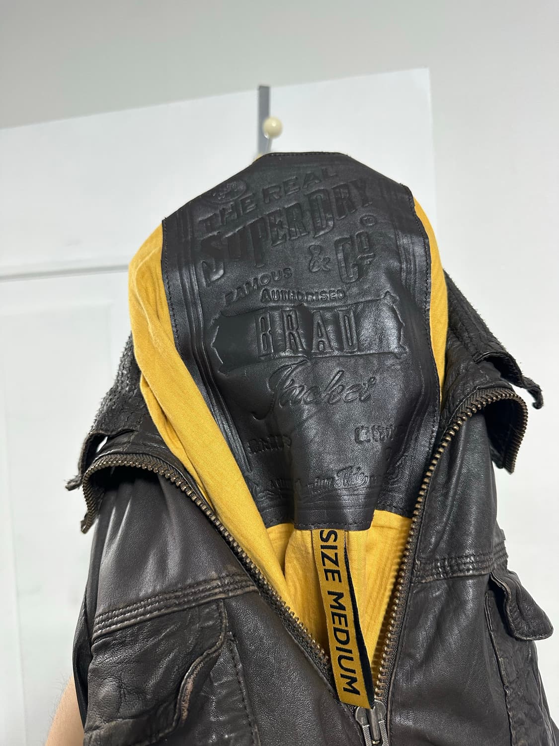 슈퍼드라이 하이넥 레더 자켓 상품이미지4