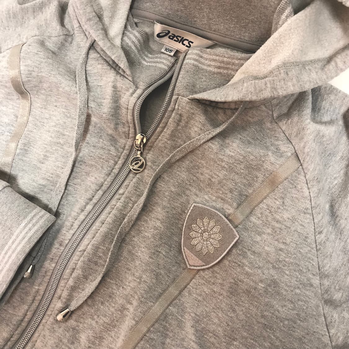 아식스 큐빅 후드집업 상품이미지2