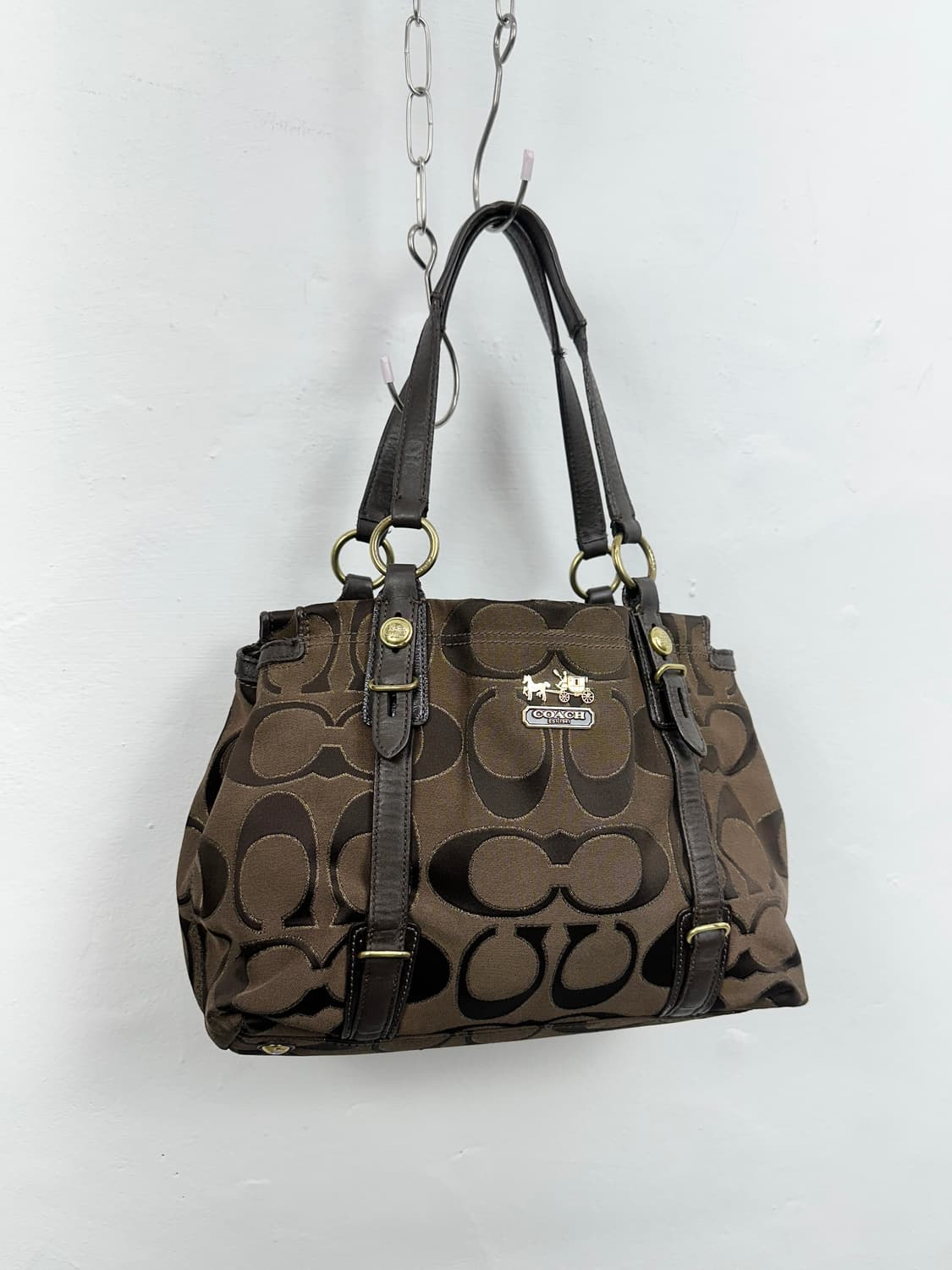 Coach dark brown stud bag 상품이미지1