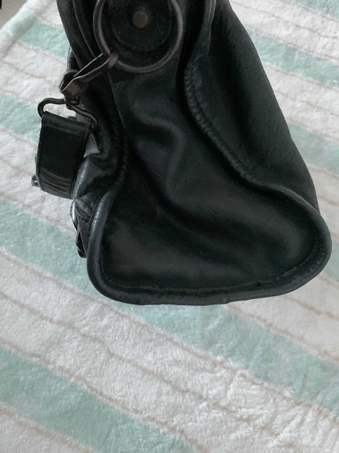 발렌시아가 모터백 시티백 블랙 정품 미듐 미디움  상품이미지9