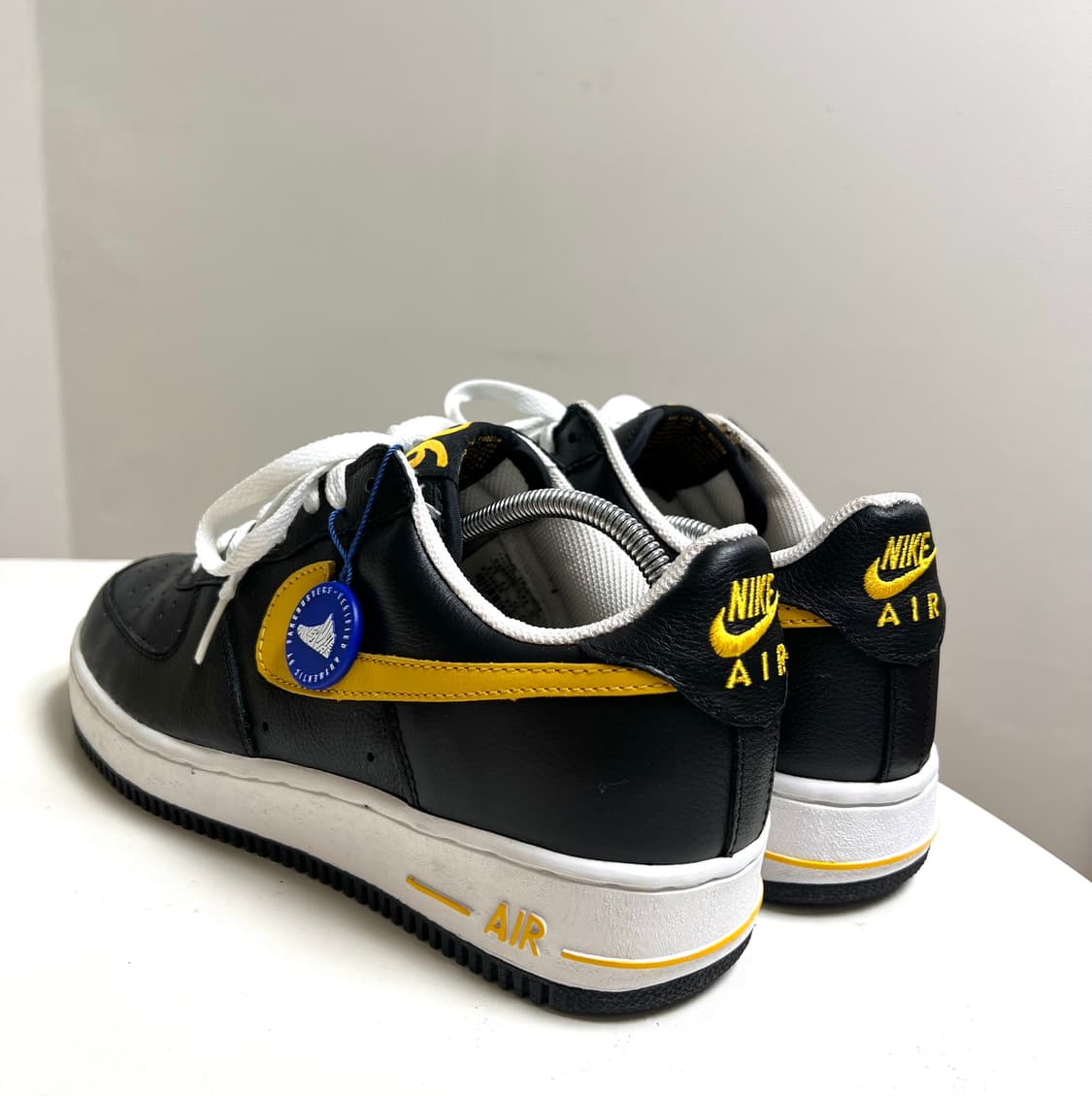 [275] 나이키 에어 포스 원 로우 06 필라델피아 흑인의날  상품이미지5