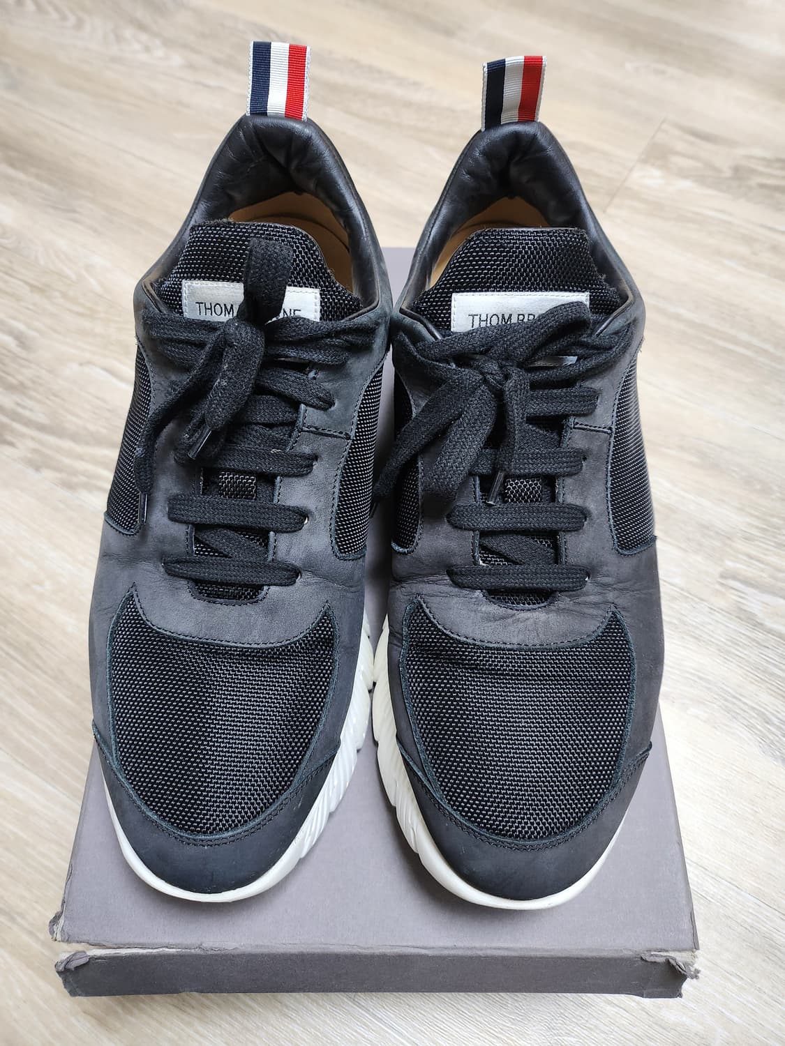 톰브라운 스니커즈 EU43 사이즈 상품이미지3