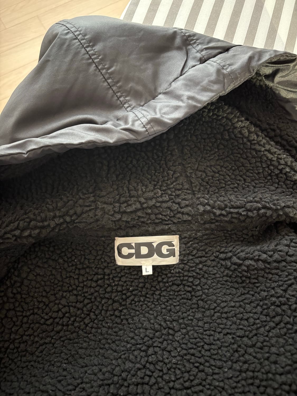 꼼데가르송 CDG 보아 라인드 오버 코트 블랙 상품이미지6