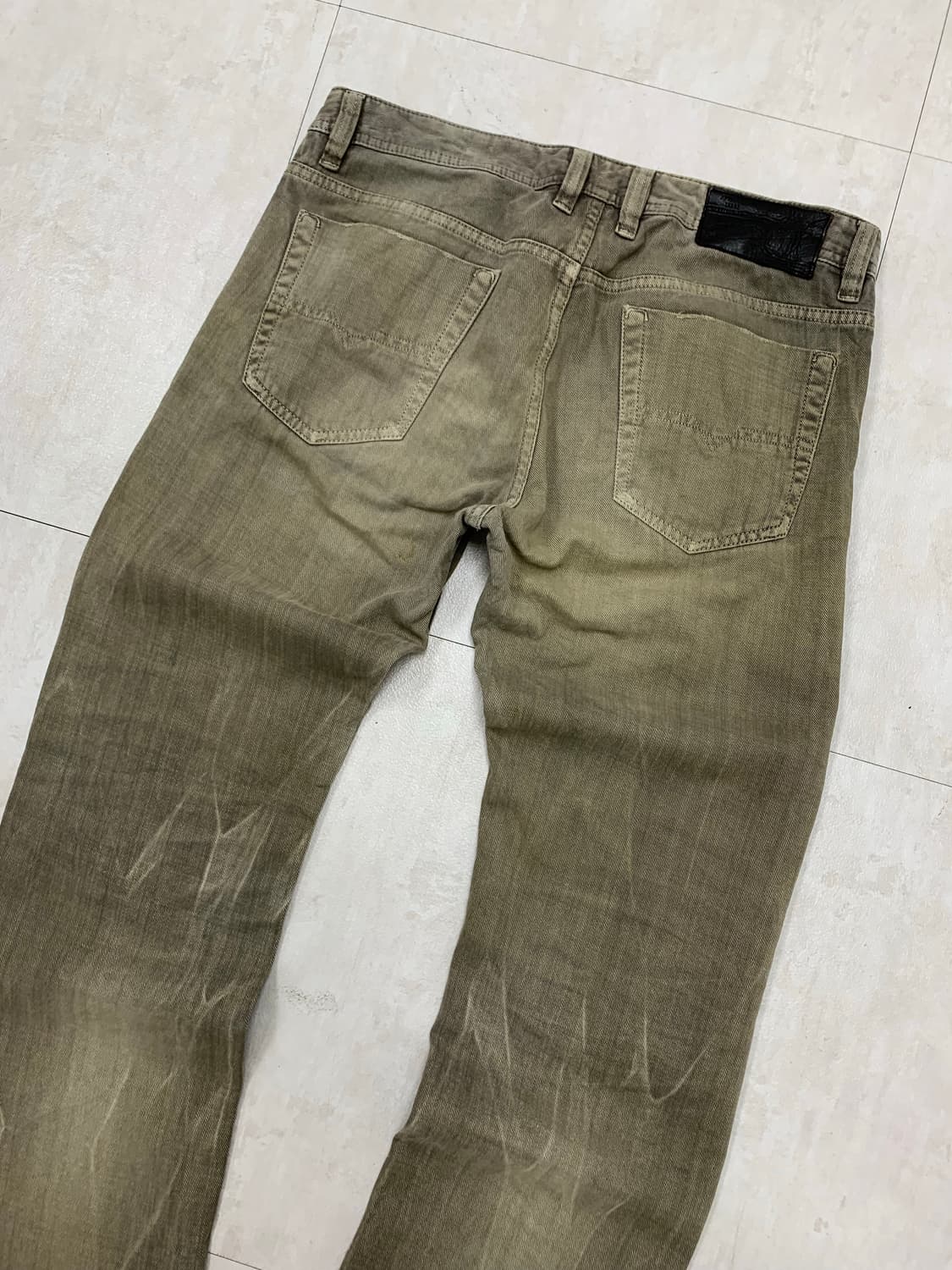 디젤 애쉬 카키 스트라이트 팬츠 #647 상품이미지8