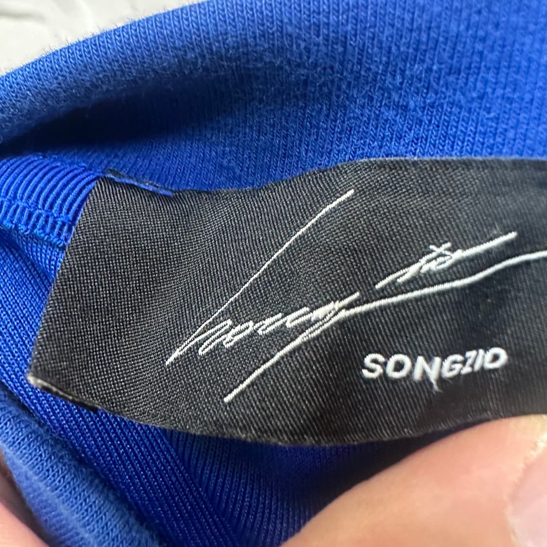 송지오옴므 블루 아트워크맨투맨 100 상품이미지4