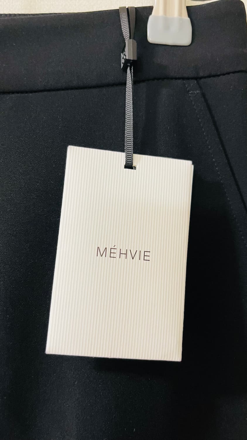 택달린새상품) 메비 MÉHVIE 블랙 부츠컷 슬랙스. 정가 12만원대.  상품이미지6