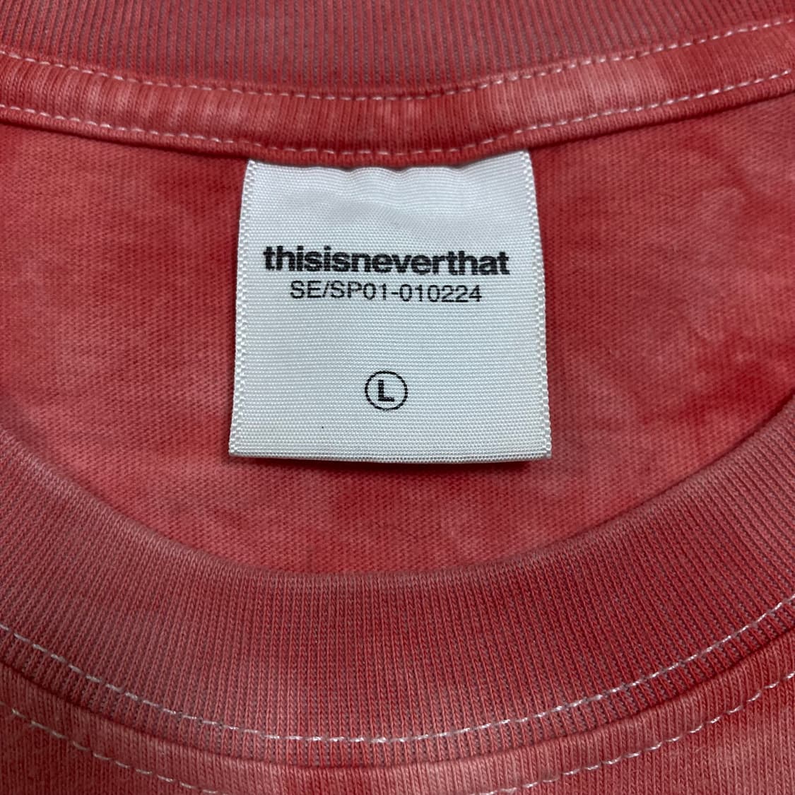 디스이즈네버댓 스펠아웃 로고 타이다이 반팔티 상품이미지3