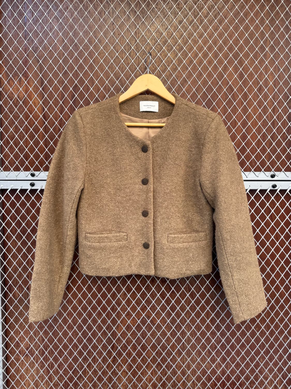 더오픈 프로덕트 트위드 브라운 부클 노카라 크롭 자켓 상품이미지1