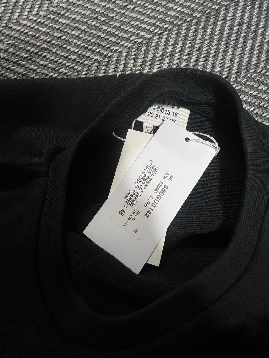 메종마르지엘라 엘보우 패치 맨투맨 48 김현우님 착용 상품이미지5