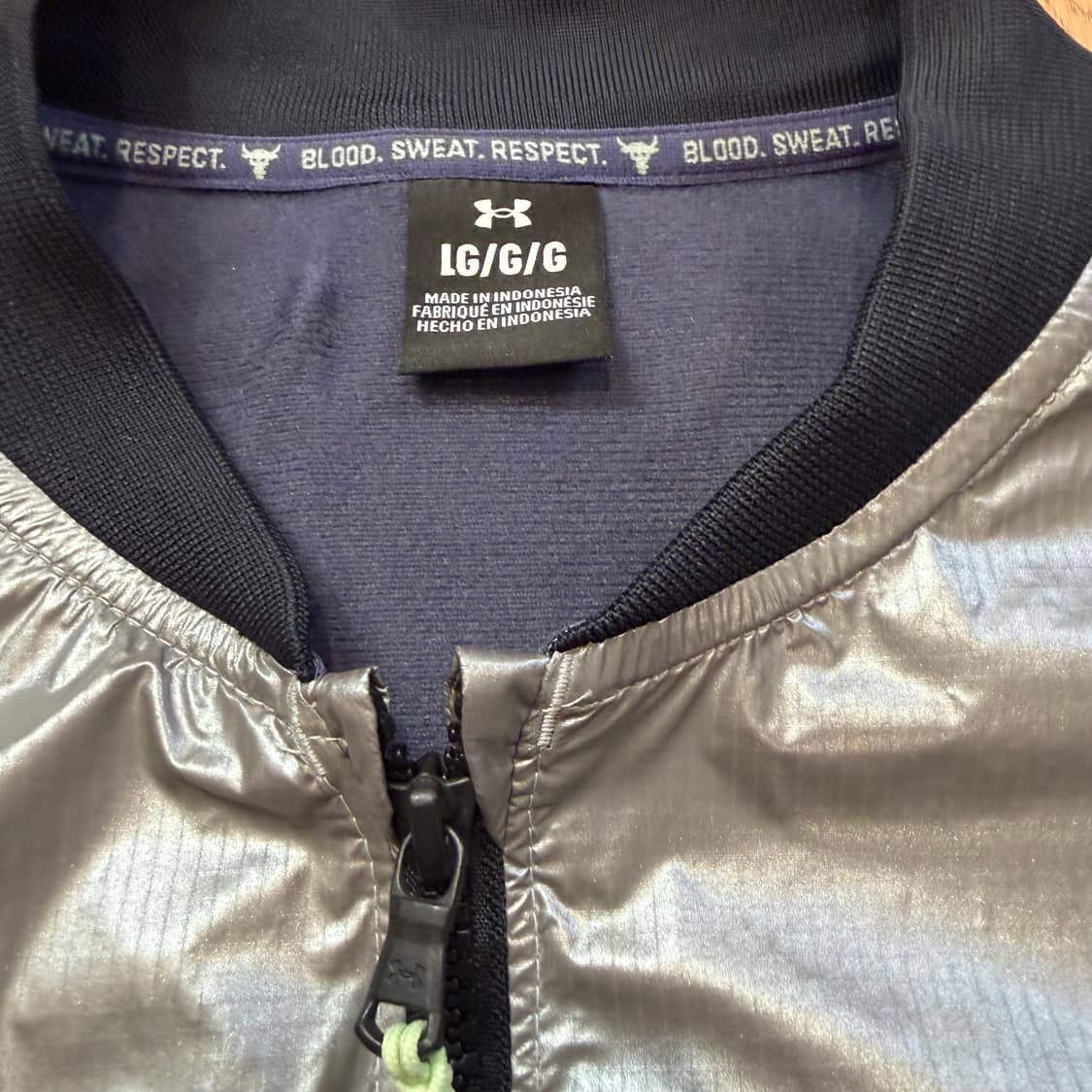 언더아머 프로젝트 락 디스럽트 보머 재킷 상품이미지3