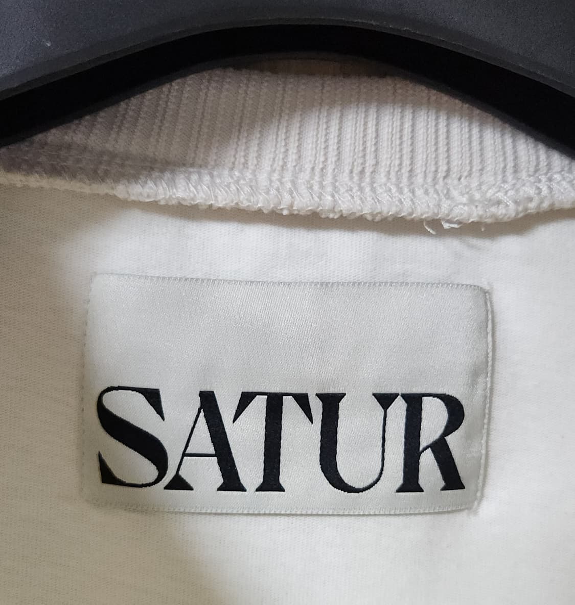 (착샷) 세터 보야지 반팔 티셔츠 satur 상품이미지5