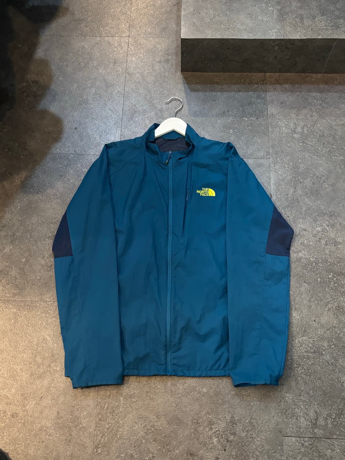 노스페이스 남성 집업 110사이즈 상품이미지2