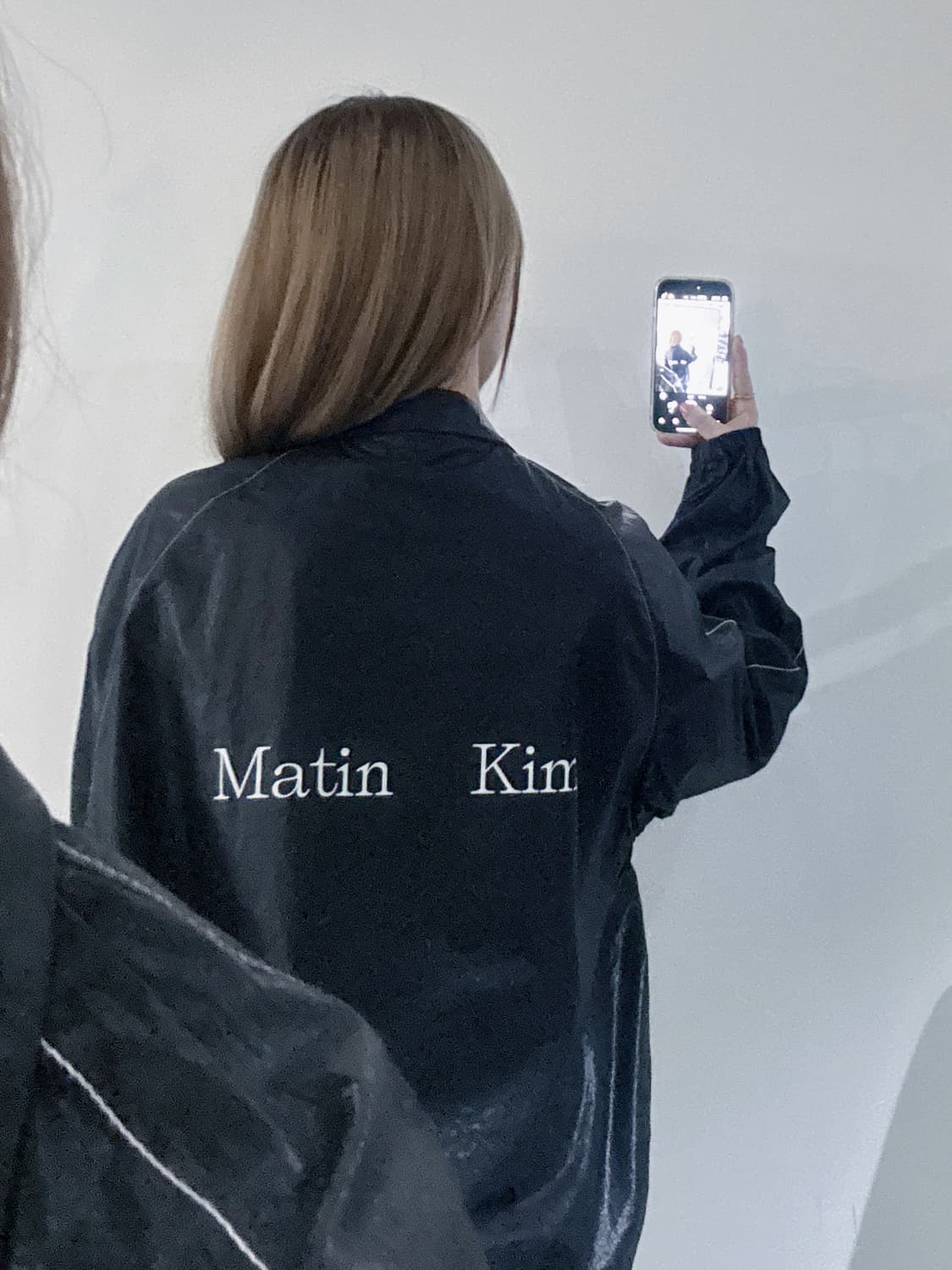 마땡킴 로고 코팅 점퍼 상품이미지3