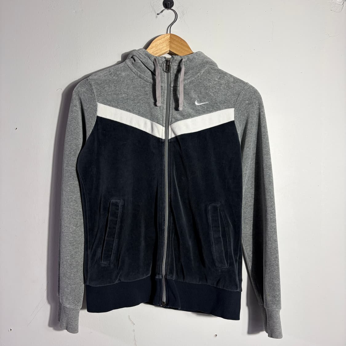 나이키 벨벳 후드집업 (무료배송) 상품이미지1