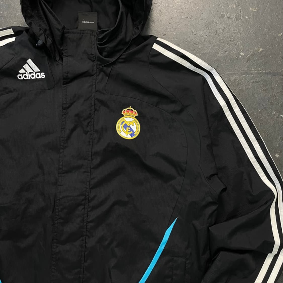 100 아디다스 레알마드리드 바람막이 상품이미지2