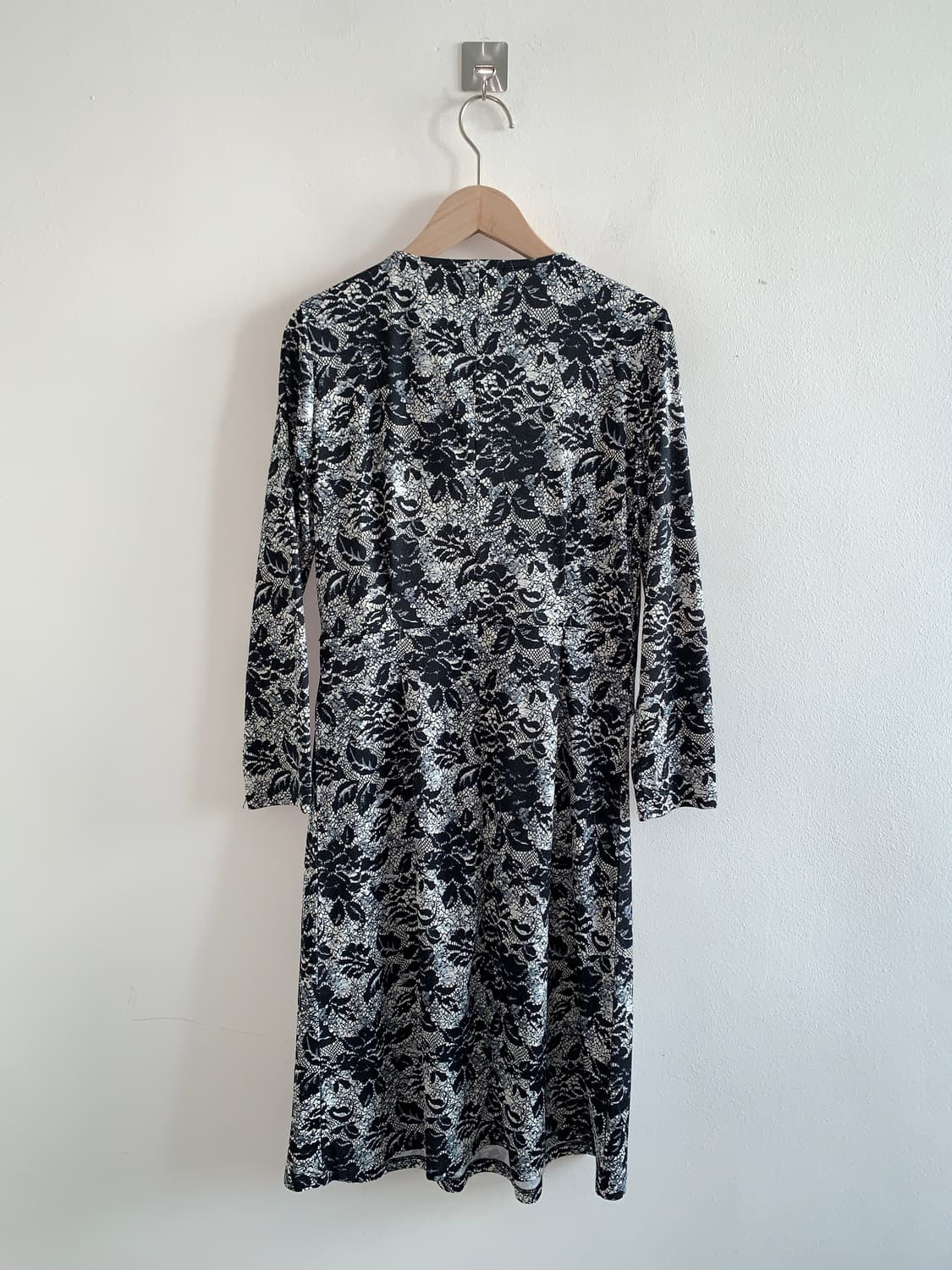 Black rose v wrap dress 상품이미지6