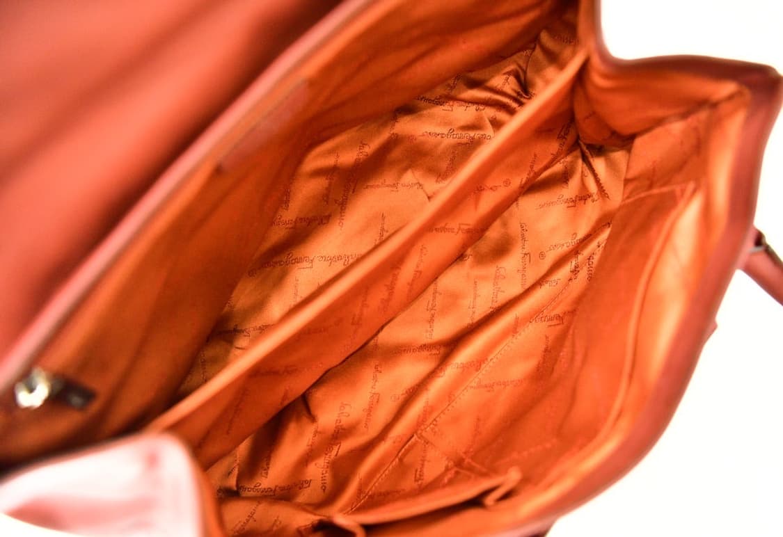 페라가모 브릭브라운 빈티지 숄더백 (정품) 상품이미지10