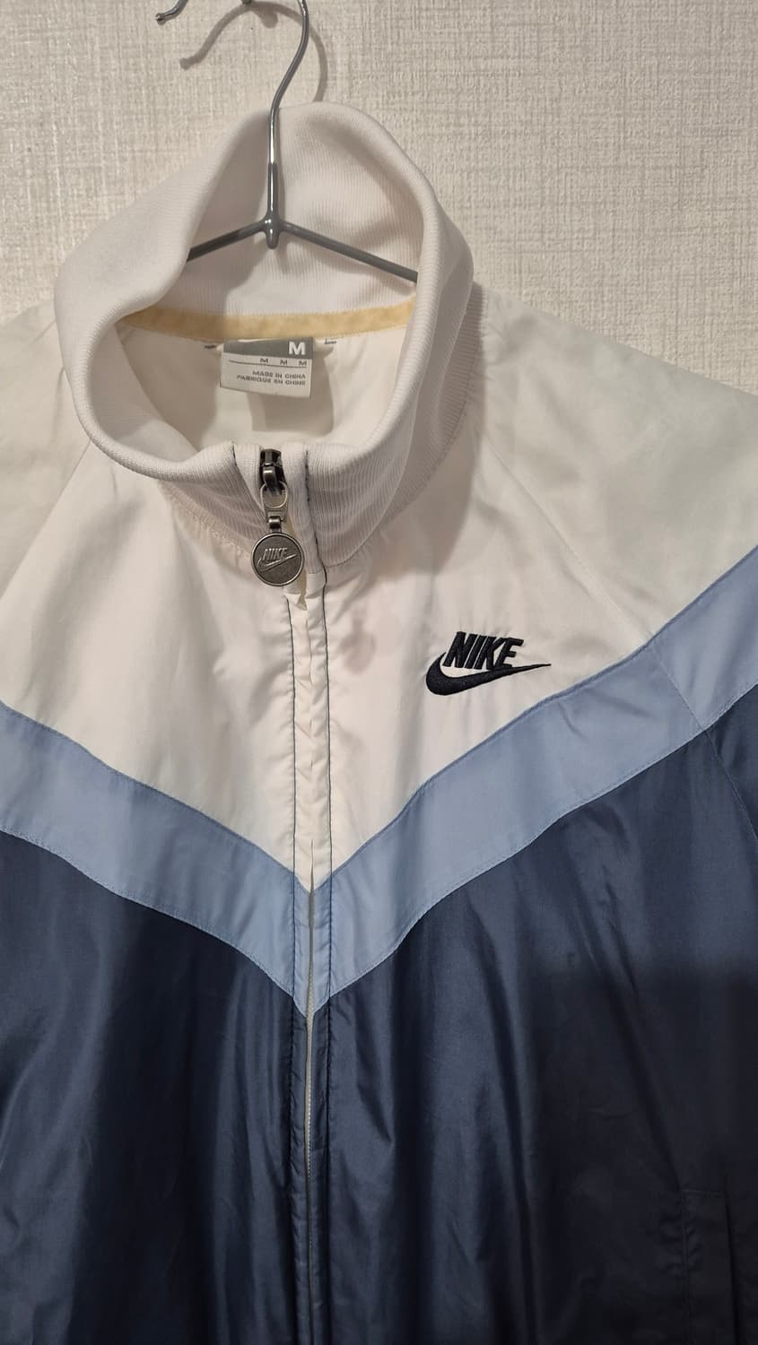 나이키바람막이 상품이미지2