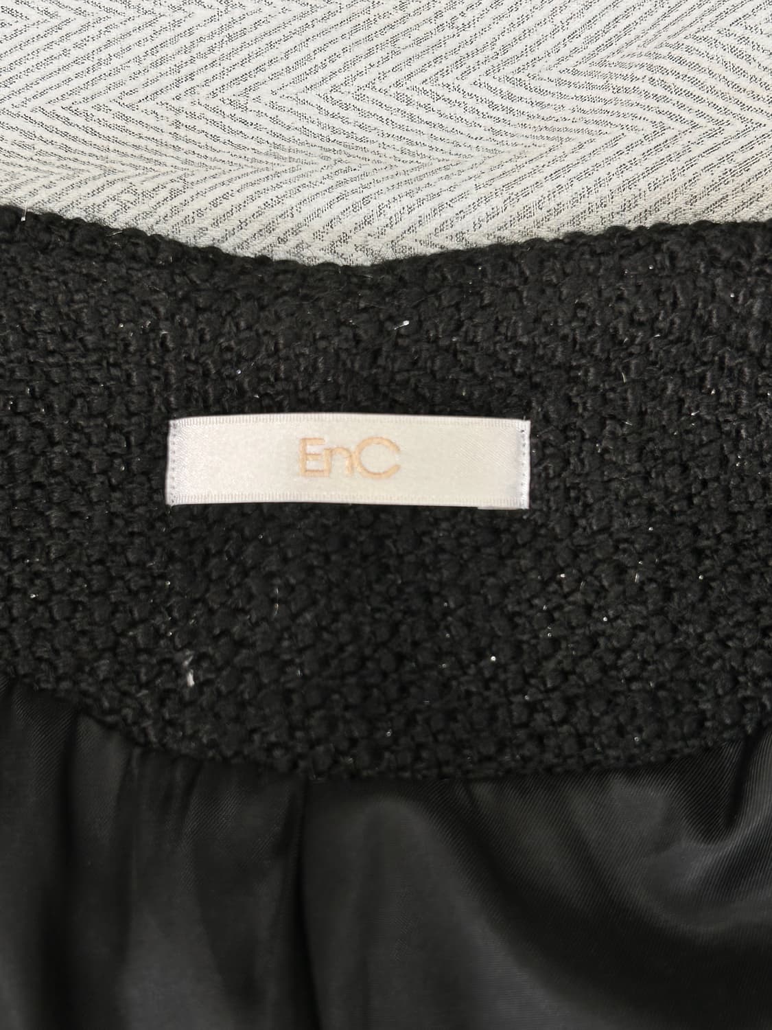 EnC 블랙 트위드 금장 버튼 자켓 F 상품이미지5