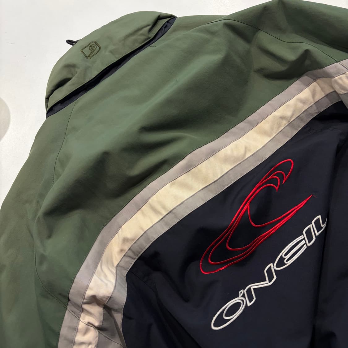 [52] 오닐 O'Neill 올리브/블랙 빅로고 바람막이 점퍼 D111 상품이미지10