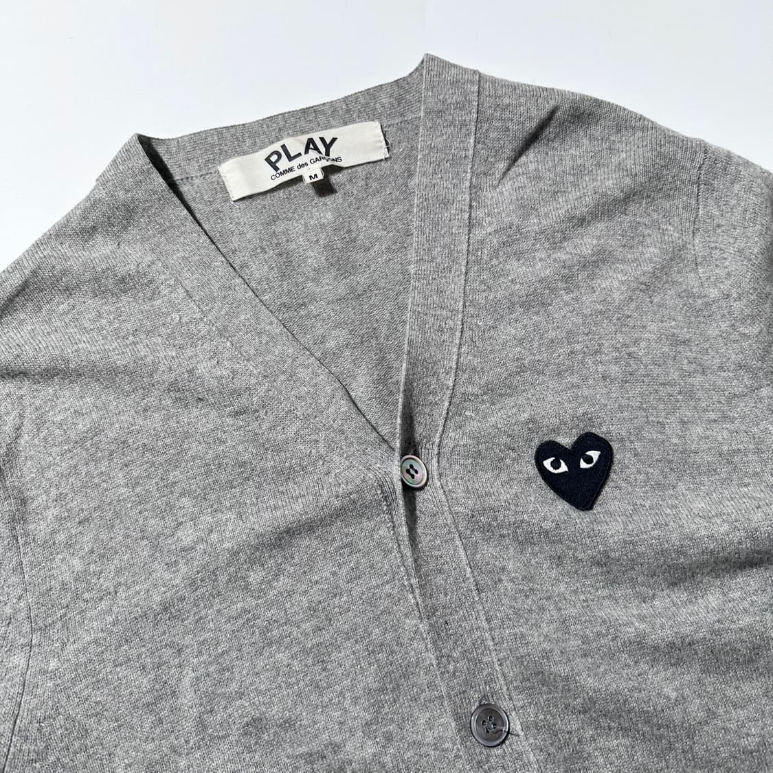 꼼데가르송 플레이 하트와펜 V넥 니트 가디건 상품이미지3