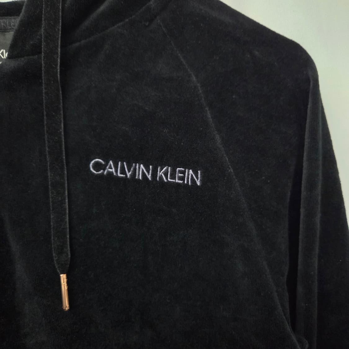 M (102) / 캘빈클라인 / 벨벳 후드 집업  상품이미지3