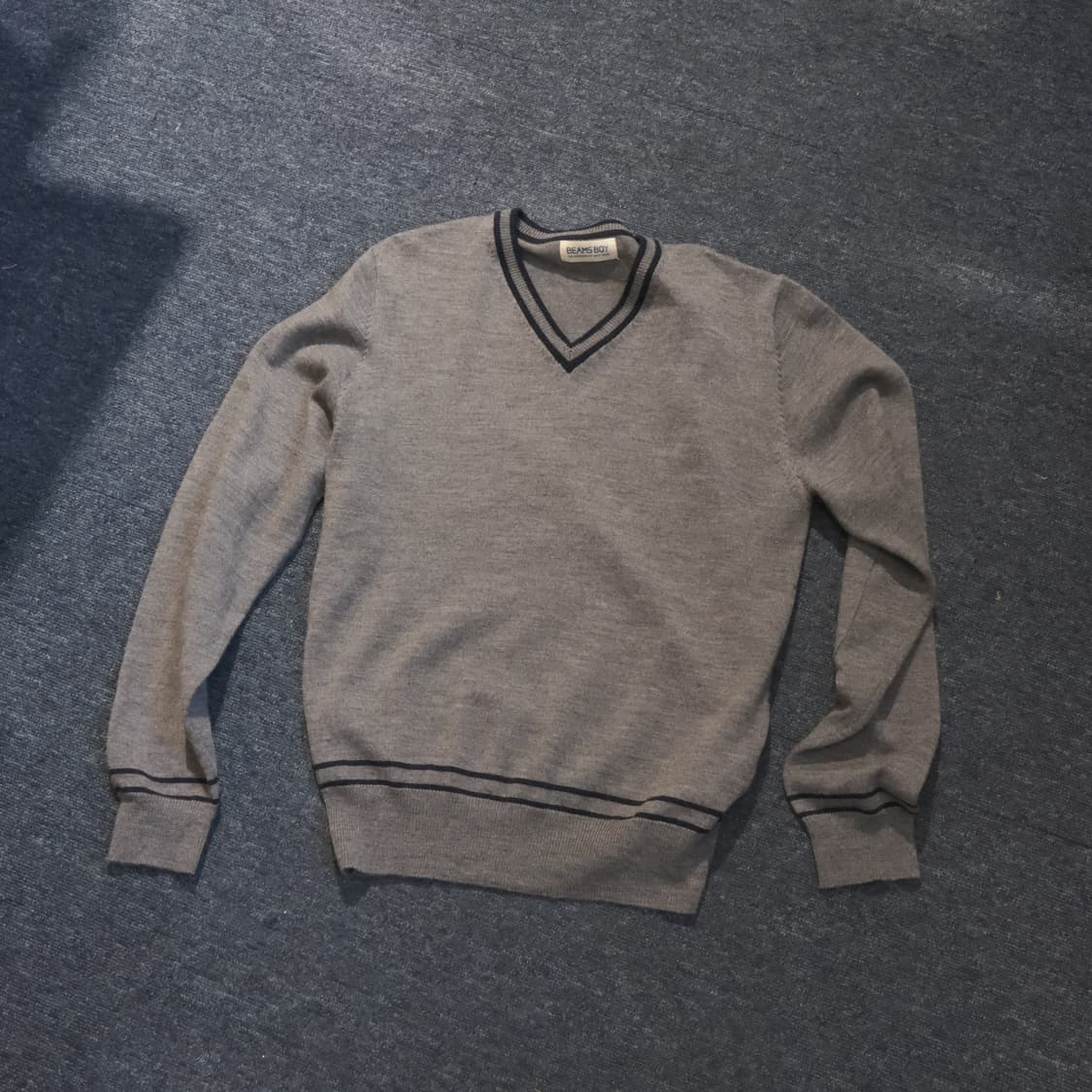 빔즈보이 v넥 니트 상품이미지1