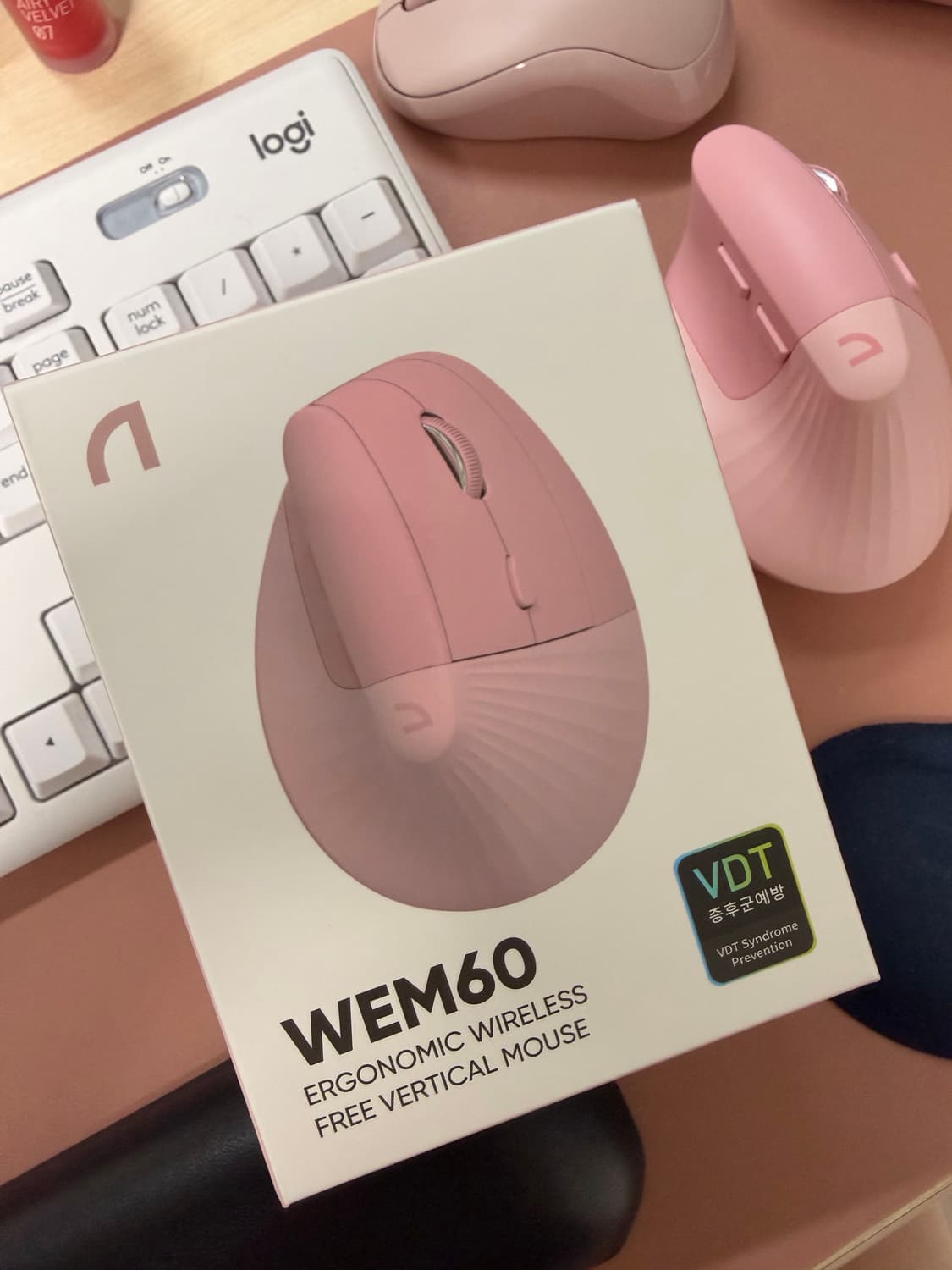 새상품 wem60 무선 마우스 핑크 손목 증후군 예방 상품이미지1