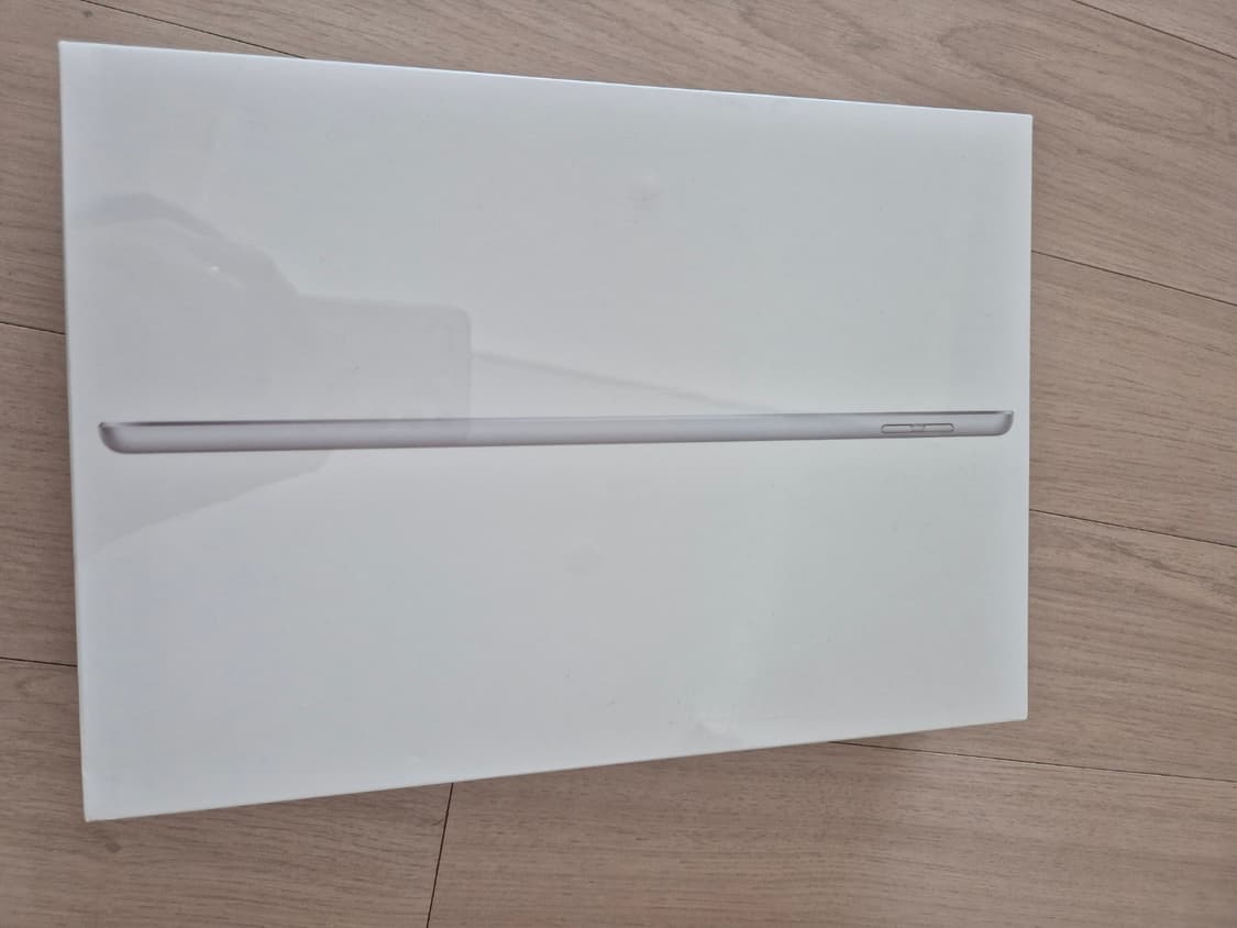 아이패드 9세대 64 미개봉 상품이미지2