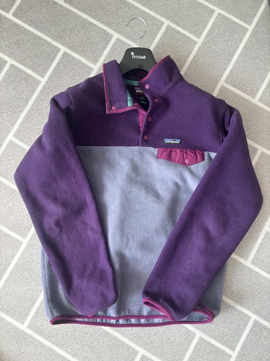 파타고니아 신칠라 그레이 퍼플 상품이미지1
