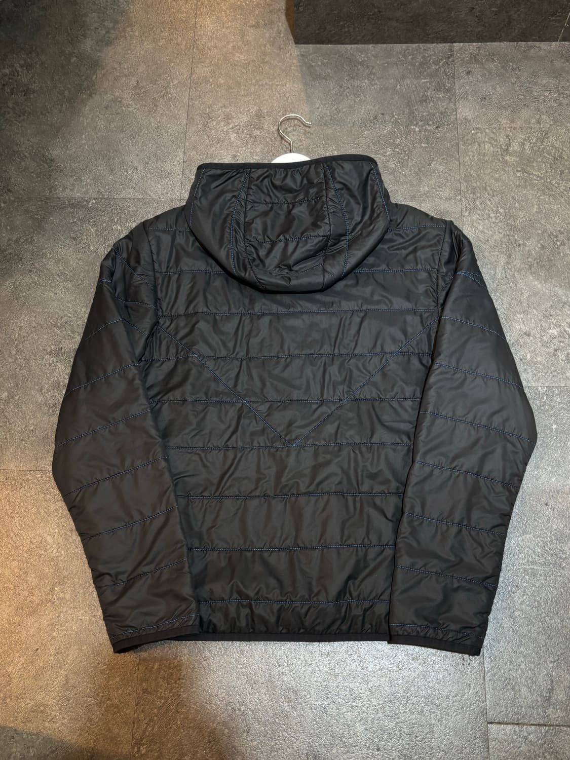 아디다스 오리지널 경량패딩 100사이즈 상품이미지3