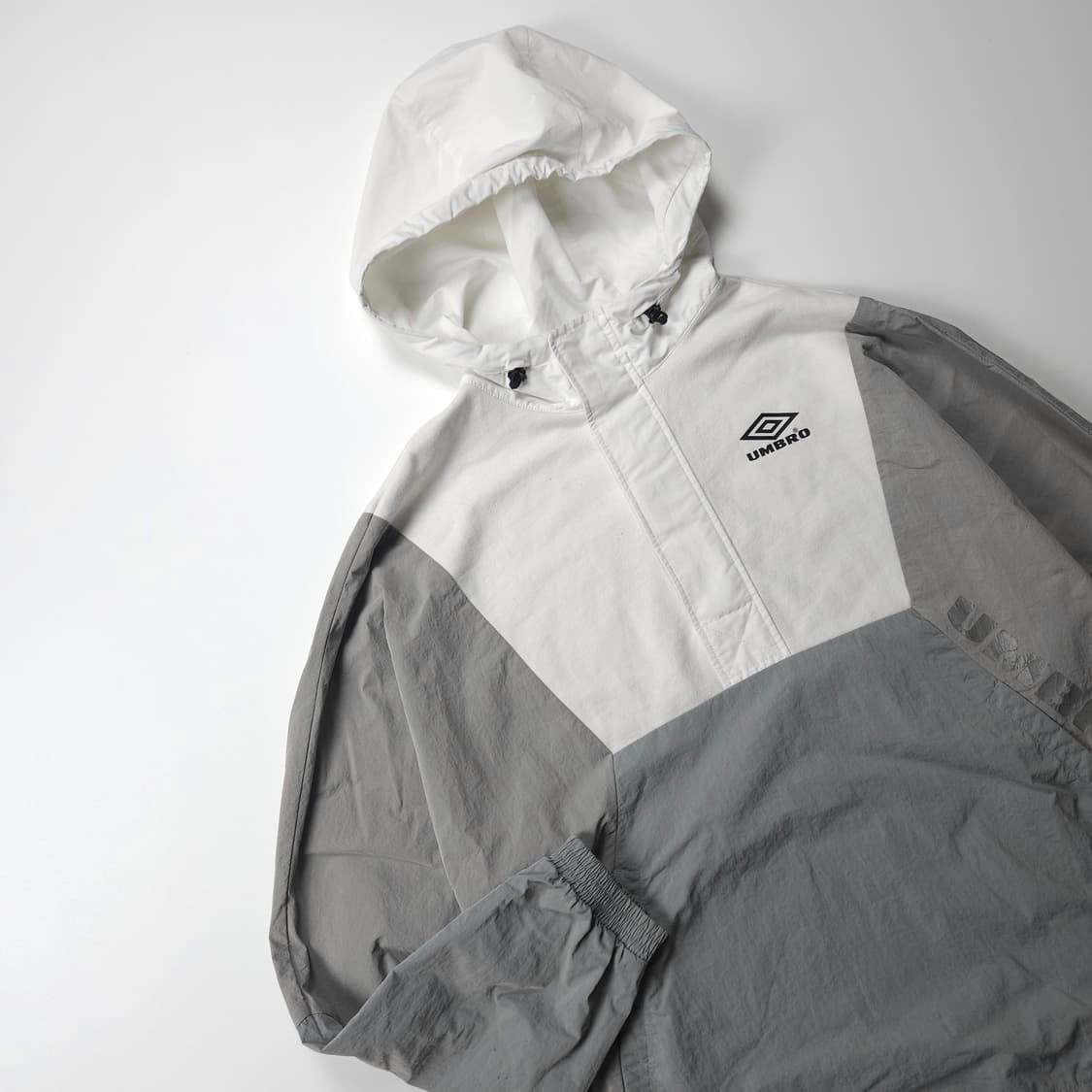 엄브로 스펠아웃 배색 아노락 후드 (100) 상품이미지1